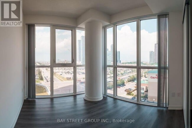 Building Photo - 28 Interchange Wy