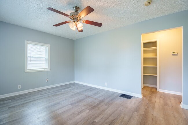 Foto del edificio - 820 Coffey St