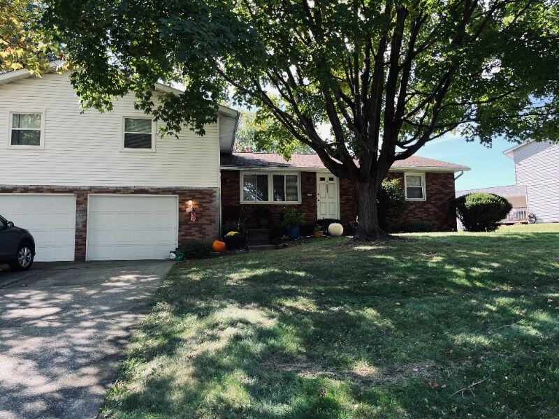 5092 Bundoran St NW Unit 5092, North Canton, OH 44720 Room for Rent