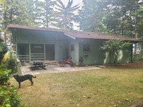 Building Photo - 1376 San Juan Dr
