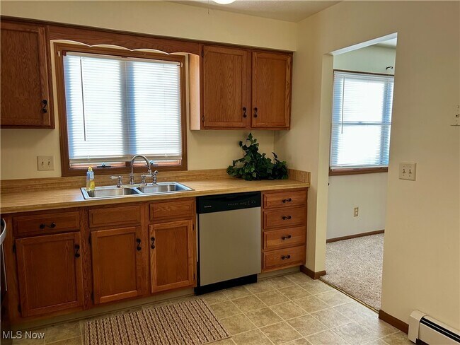 Foto del edificio - 7404 Eisenhower Dr