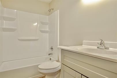 Foto del edificio - 240 Harmon Ave