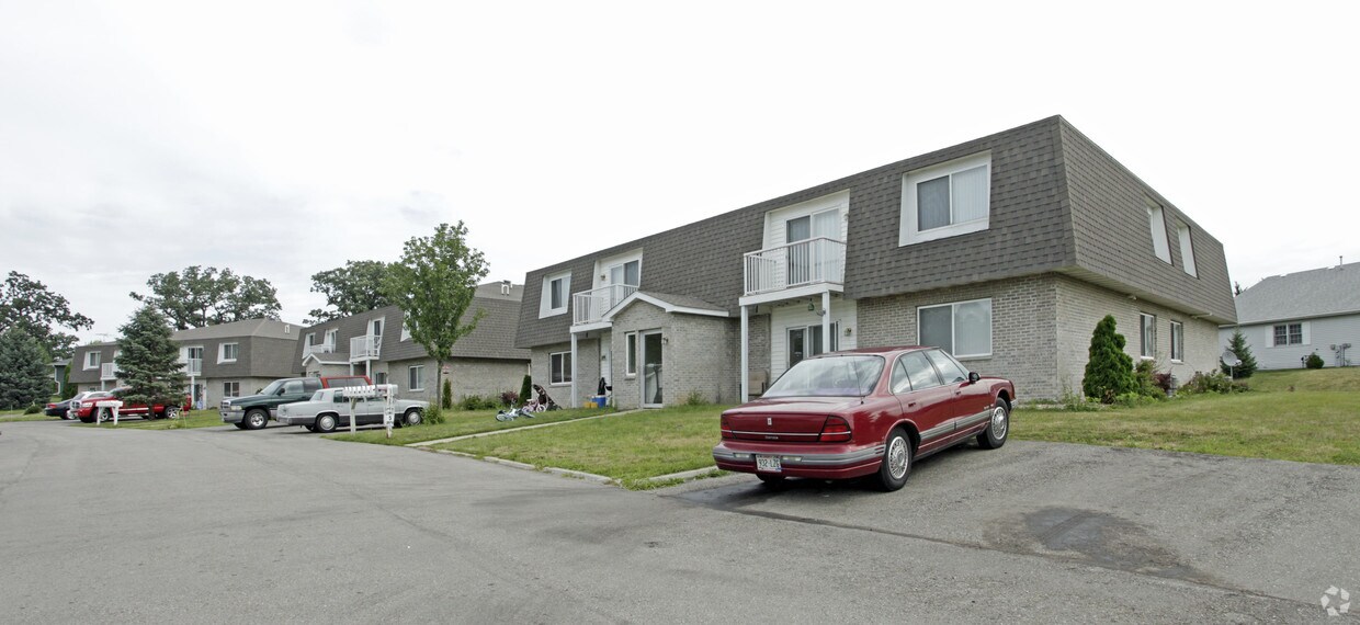 Primary Photo - Oakridge Condo Apartments