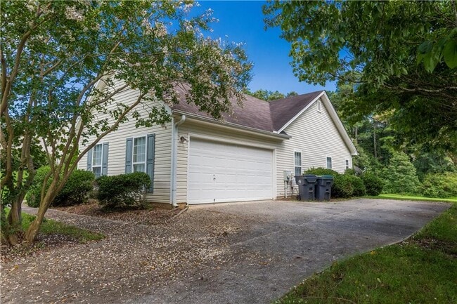 Building Photo - 2743 Sam Calvin Dr