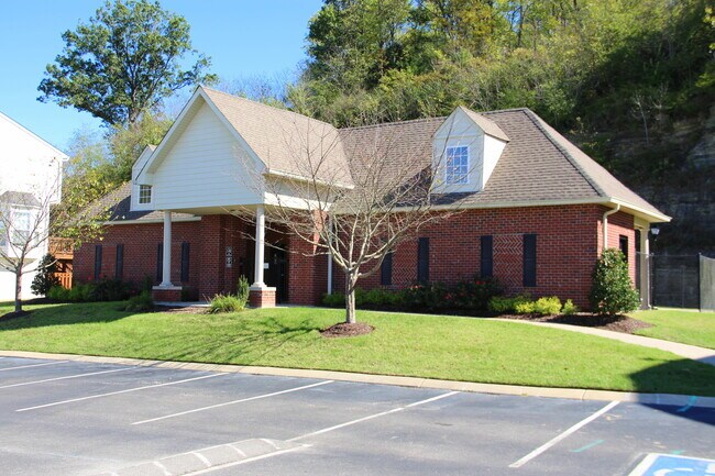 Foto del edificio - 7277 Charlotte Pike