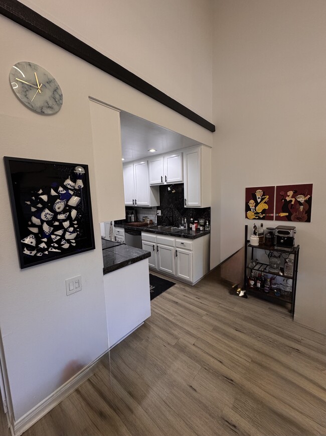 Foto del edificio - 5460 White Oak Ave