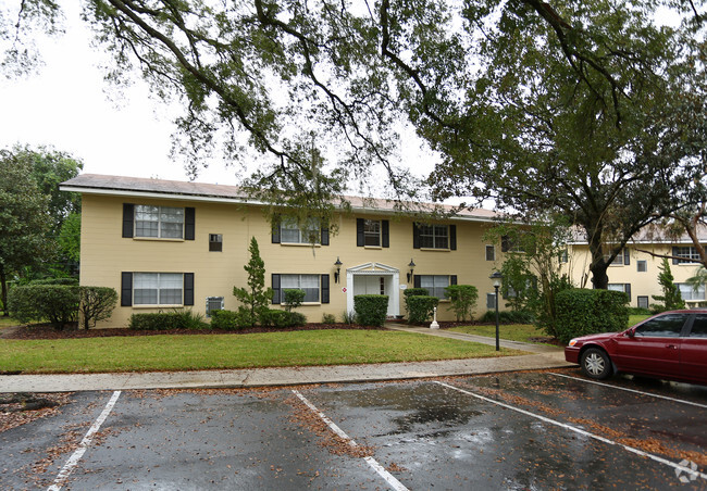 Foto del edificio - Glendale Court Apartments