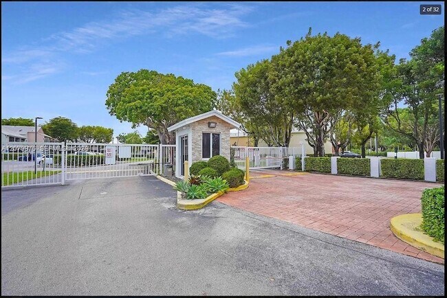Foto del edificio - 10521 Mahogany Key Cir
