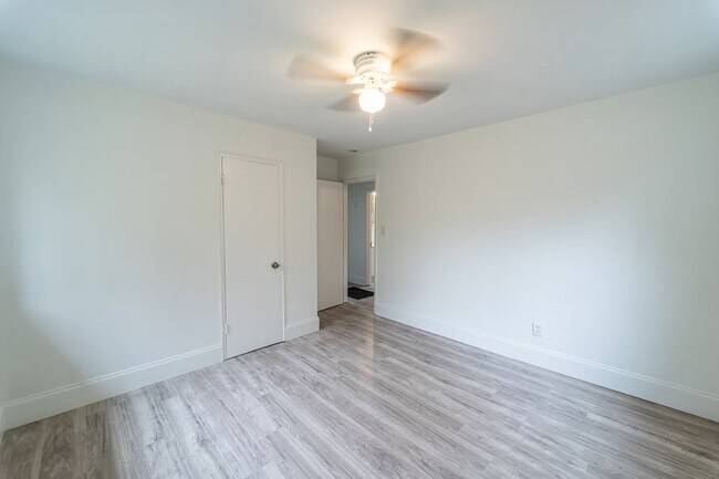 Foto del edificio - 434 3rd St SW