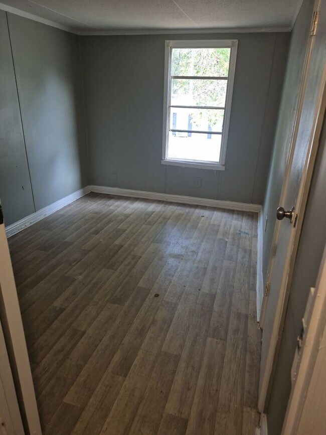 Foto del edificio - 3 bedroom 2 bath mobile home