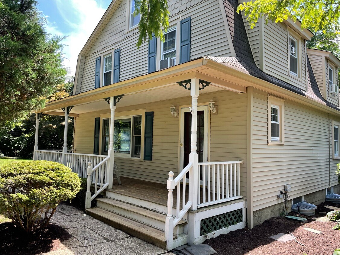 Foto principal - 124 Chestnut Cir