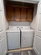 Building Photo - 75 E Agate Ave