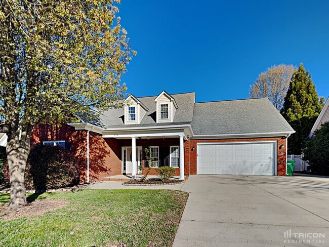 Building Photo - 254 Lagoda Dr