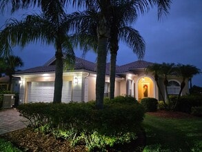 Building Photo - 11355 SW Rockingham Dr