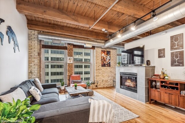 Foto del edificio - 420 S Clinton St