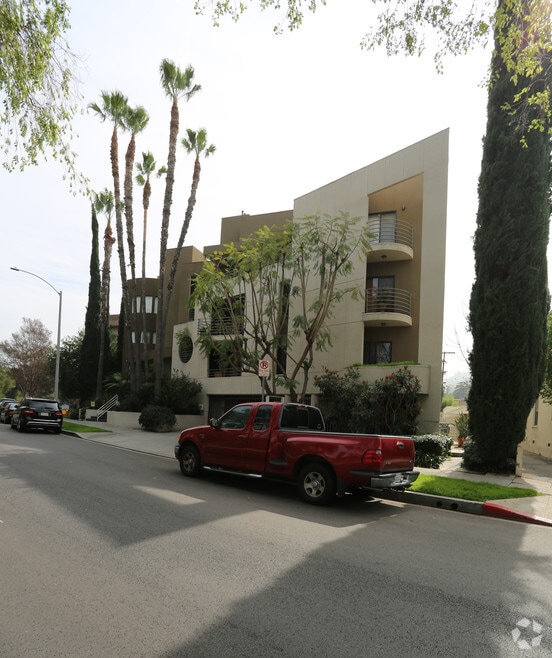 Building Photo - 13112 Valleyheart Dr