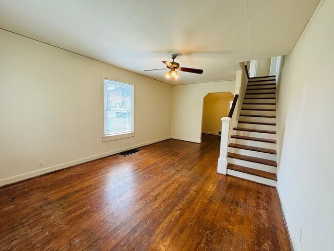 Foto del edificio - 2 Bedroom 1 Bath Duplex