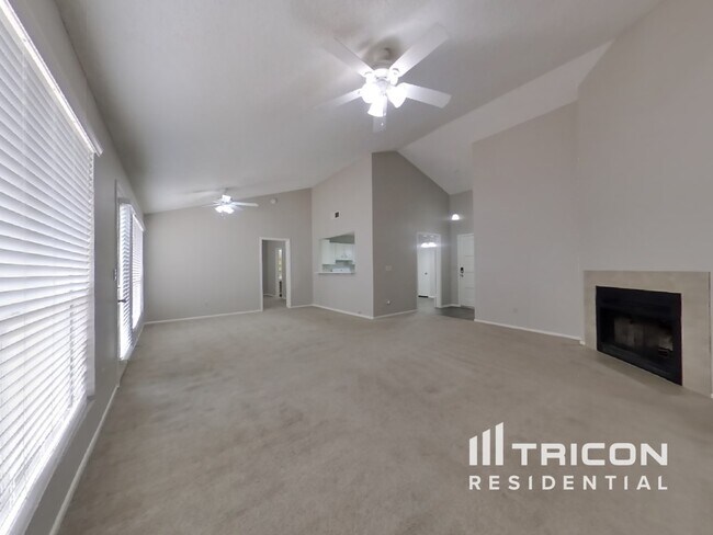 Foto del edificio - 9607 N 88th Dr
