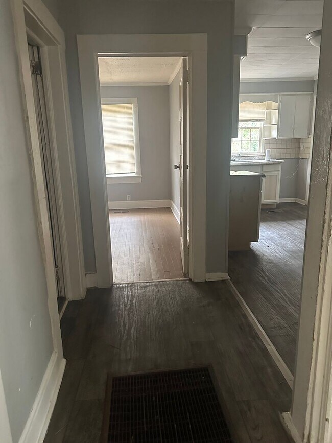 Building Photo - 3423 Flamingo Dr