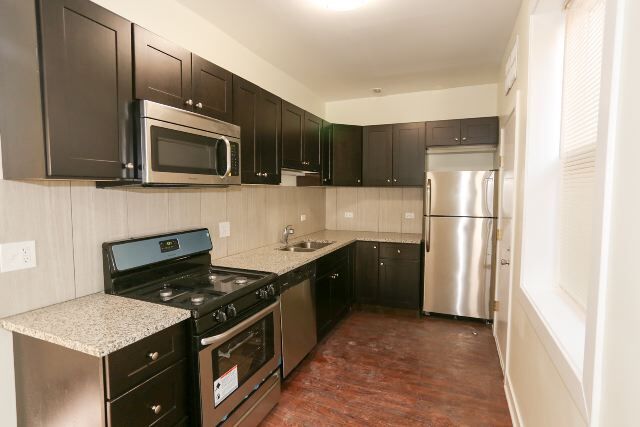 Foto del edificio - 2944 W Montrose Ave