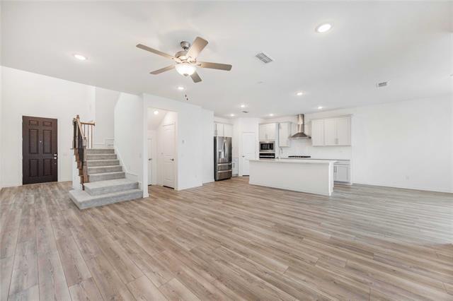 Foto del edificio - 345 Willowmore Dr