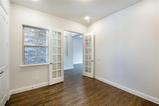 Foto del edificio - 4422 Juniper Ln
