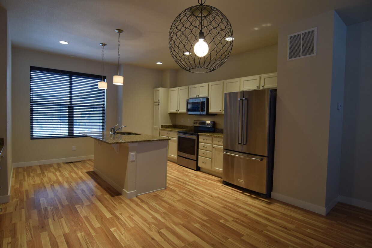 Foto principal - 11249 Colony Row