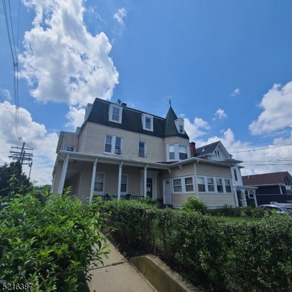 12 Prospect St Unit 6, Morristown, NJ 07960 Room for Rent in Morristown, NJ