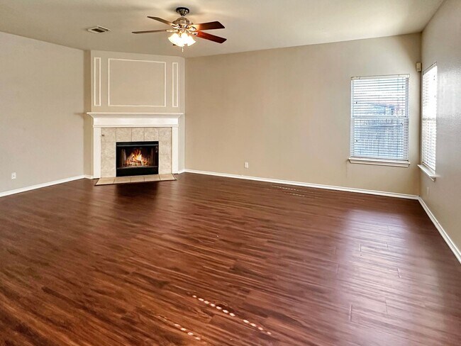 Foto del edificio - Beautiful 3bed/2.5 bath located in Schertz