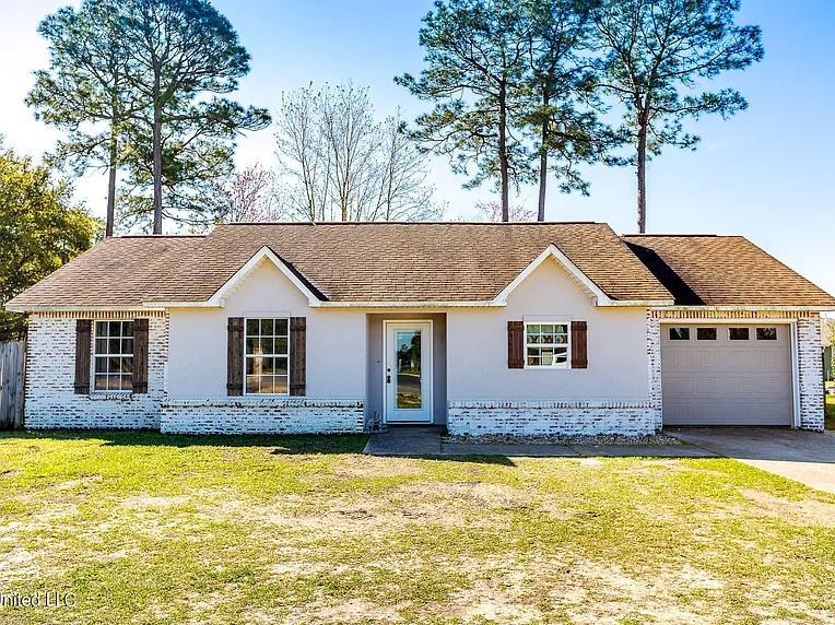 5408 Old Fort Bayou Rd, Ocean Springs, MS 39564 House Rental in Ocean