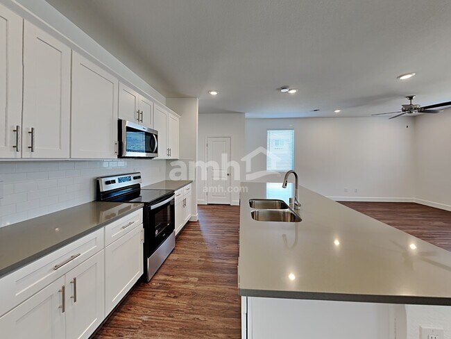 Building Photo - 9120 Liberty Cap Court