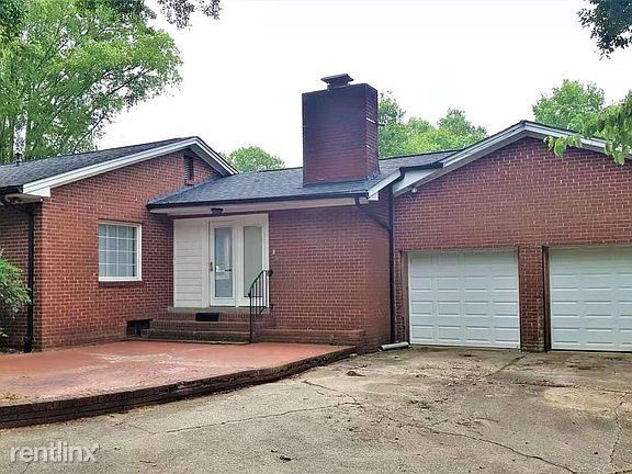 Building Photo - 1801 Mt Holly-Huntersville Rd