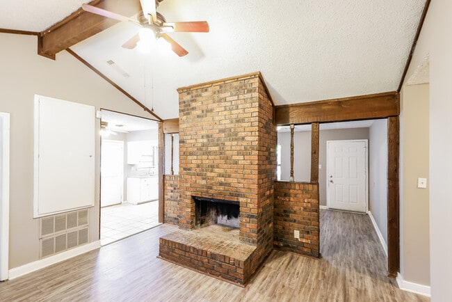 Building Photo - 6236 Nature Dr