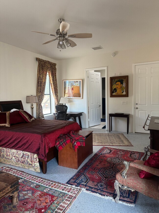 Foto del edificio - 15935 Mary Cir