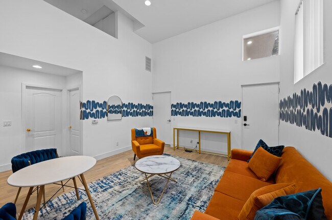 Foto del edificio - 10366 Eastborne Ave