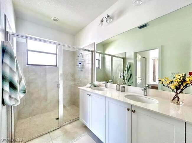 Building Photo - 5622 Agostino Way