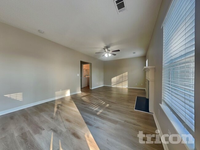 Building Photo - 816 Marcus Ln