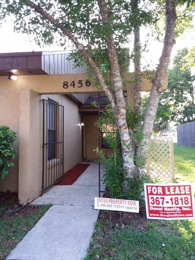 Townhome with a lot of Upgrades House for Rent in Jacksonville, FL