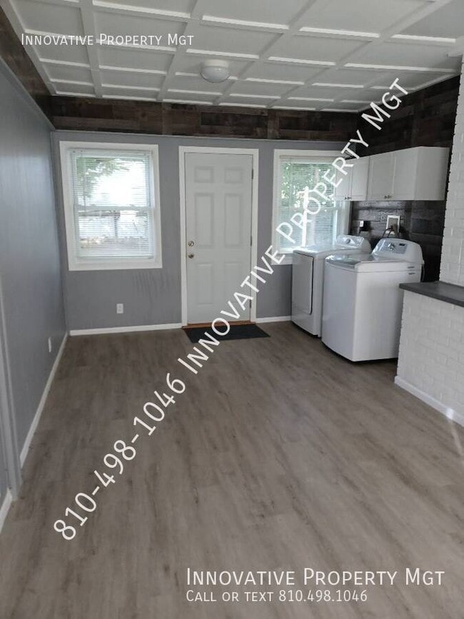 Building Photo - 120 E State St