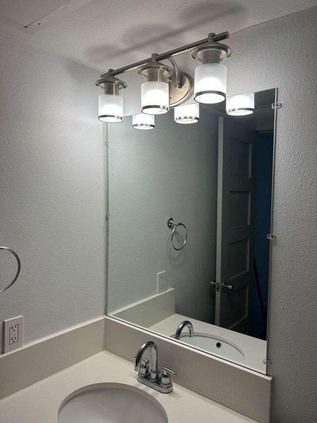 Foto del edificio - 4633 Fairmount St