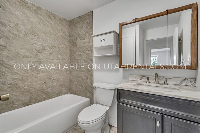 Foto del edificio - 684 E 300 S