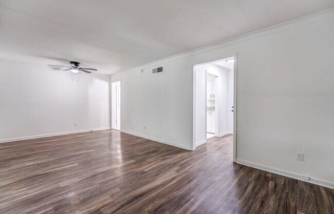 Foto del edificio - 4903 Quince Rd