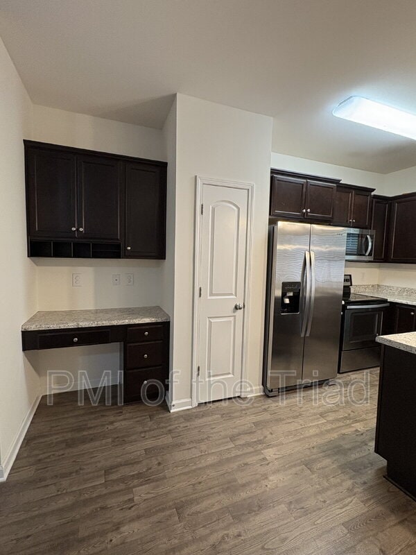 Building Photo - 5324 Farm House Trail