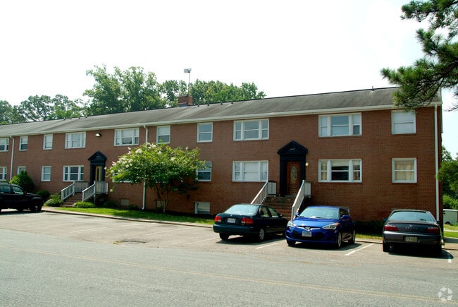 Building Photo - Remuda Crossing