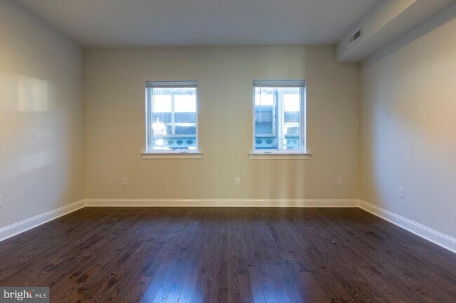 Foto del edificio - 1214 N Front St