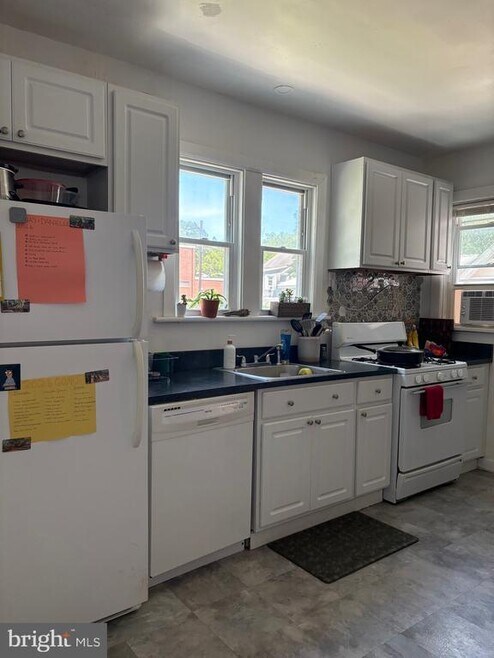314 W 4th St