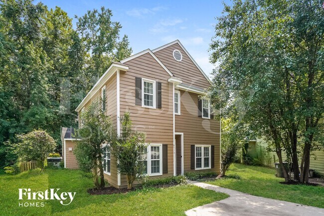 Foto del edificio - 6012 River Lake Cir