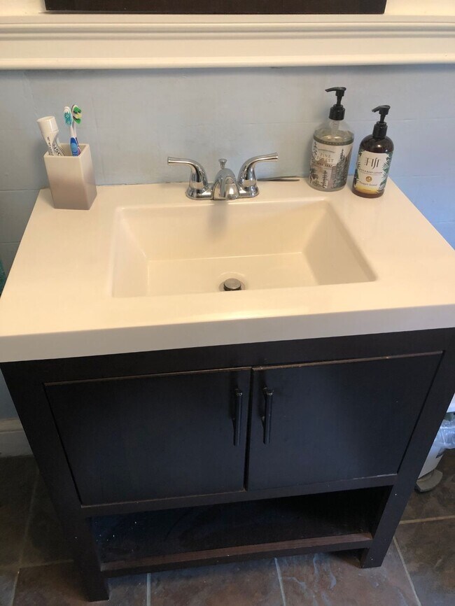 Foto del edificio - 43 Nichols Ave