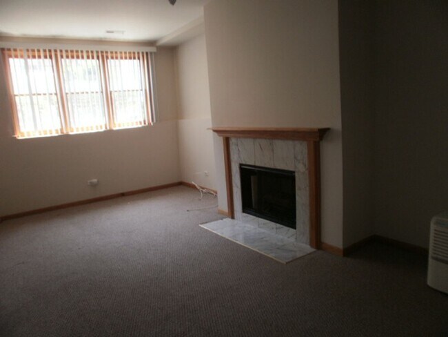 Foto del edificio - 1336 W Huron St