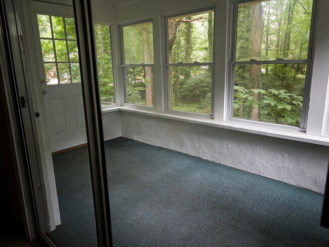 Foto del edificio - 850 Cherrydale Ln